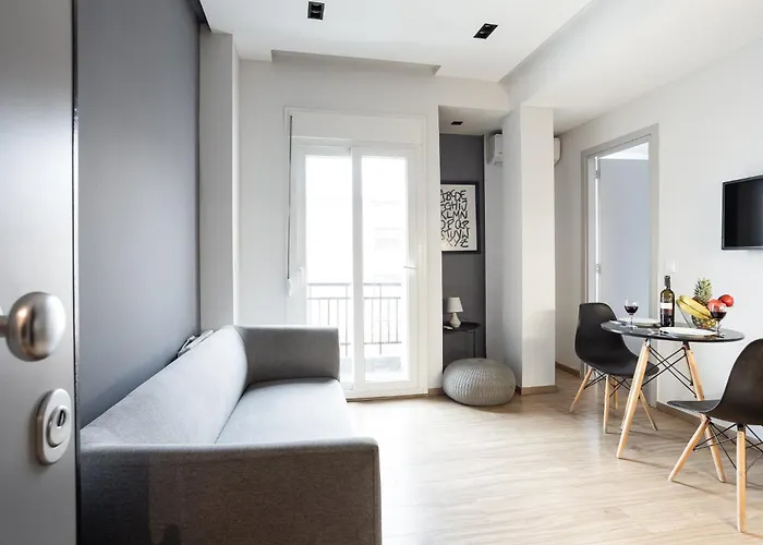 1 Apartment *