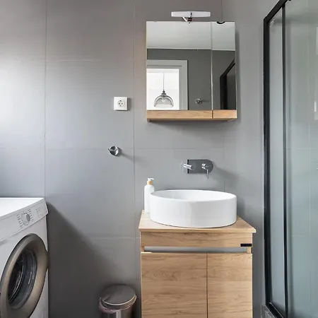 Apartment 1 *