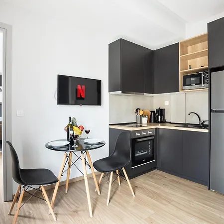 Apartment 1 *