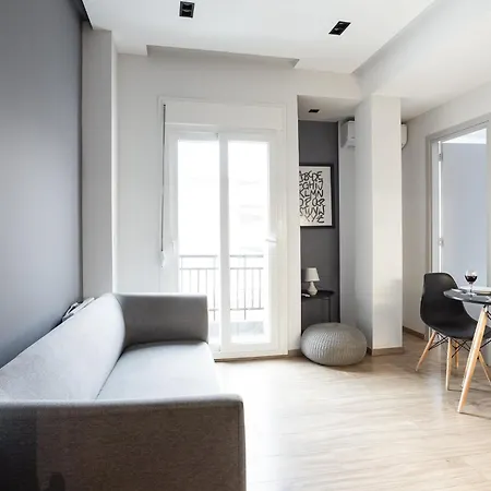 1 Apartment *