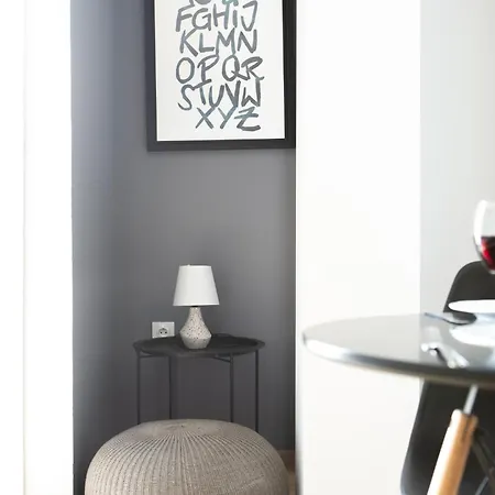 1 Apartment
